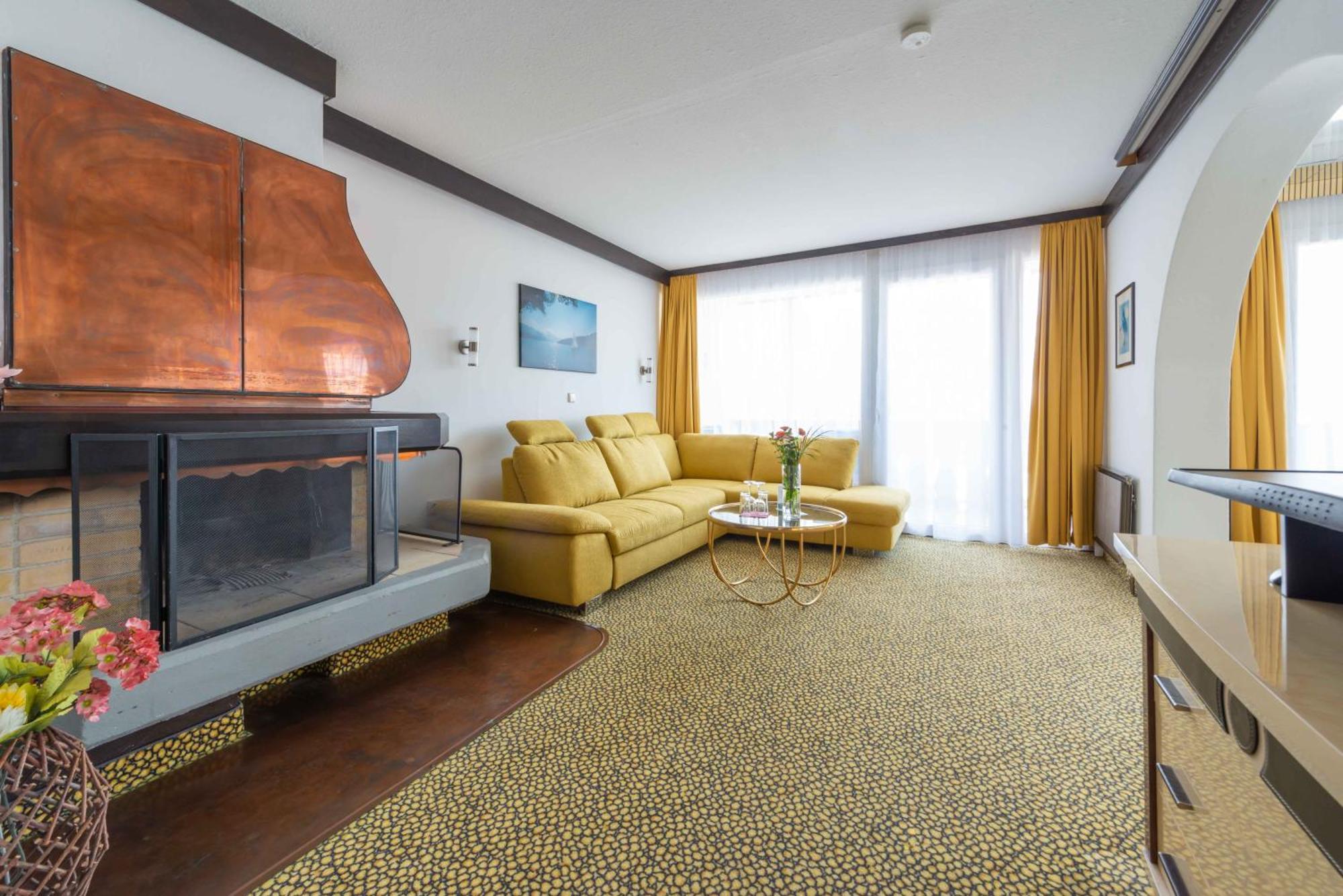 Hotel Bellevue Seeboden Room photo